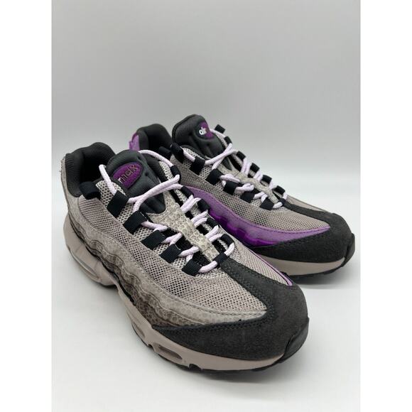Nike Air Max 95 Viotech Anthracite Women's Shoes DX2955-001 Size 8 - Picture 6 of 12